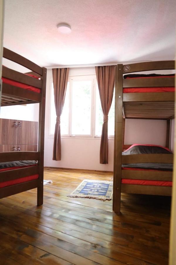 Central Hostel Peć Eksteriør billede